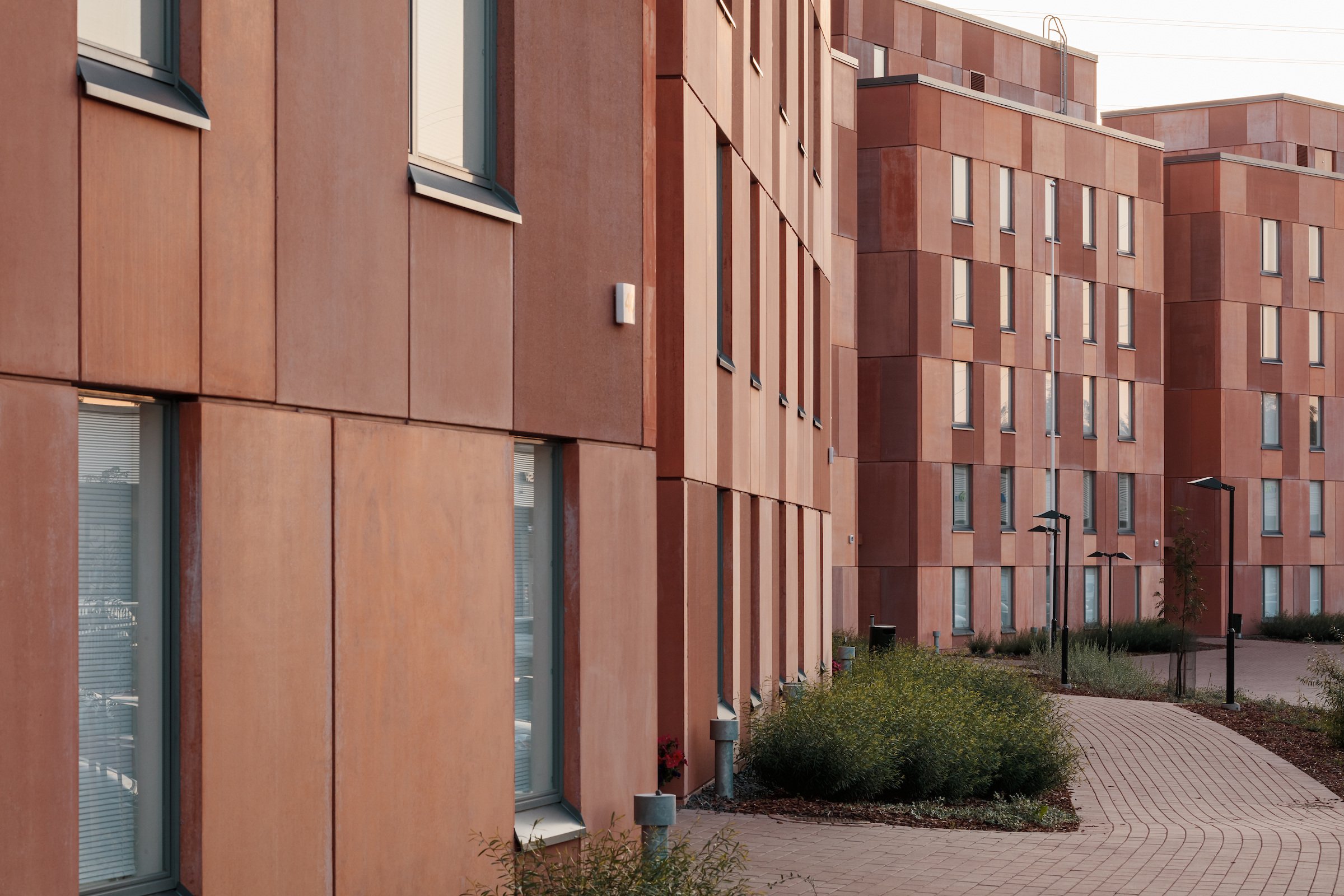 Isonpellontie Housing