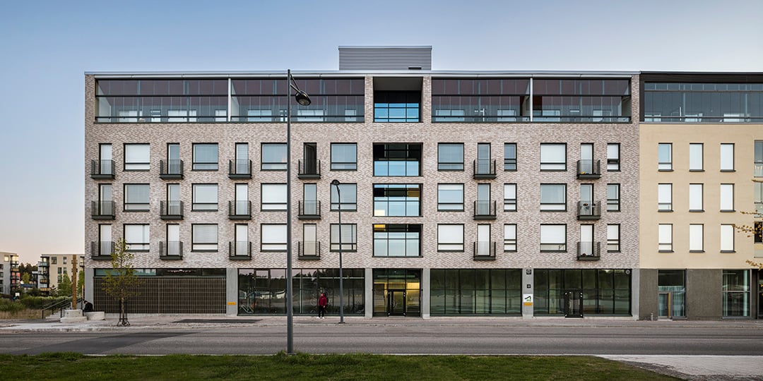 Facade view. Photo: Kuvio.