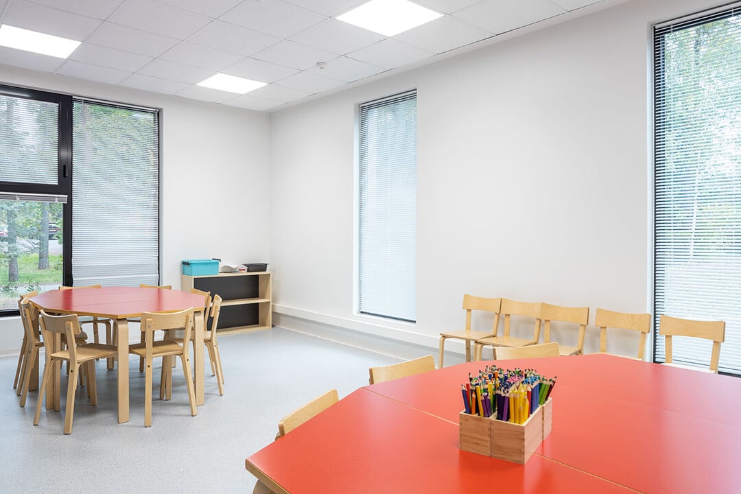 Hirvimetsä Daycare, multipurpose room. Photo: Tapio Koivula