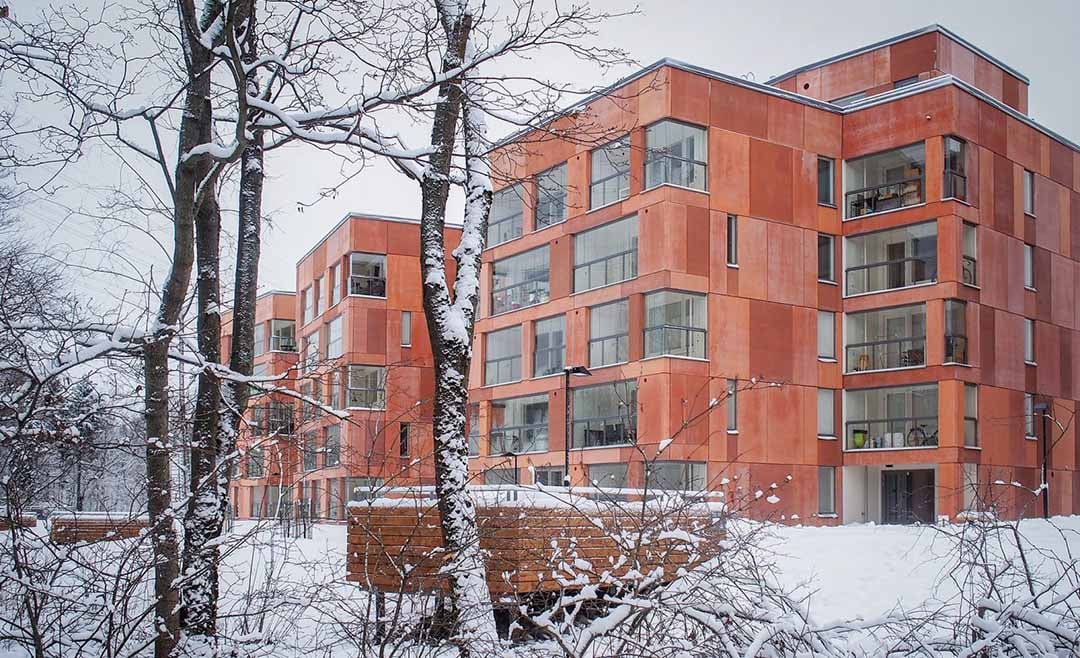 Isonpellontie 4-6 Housing, courtyard view winter. Photo: Grete Laukkanen